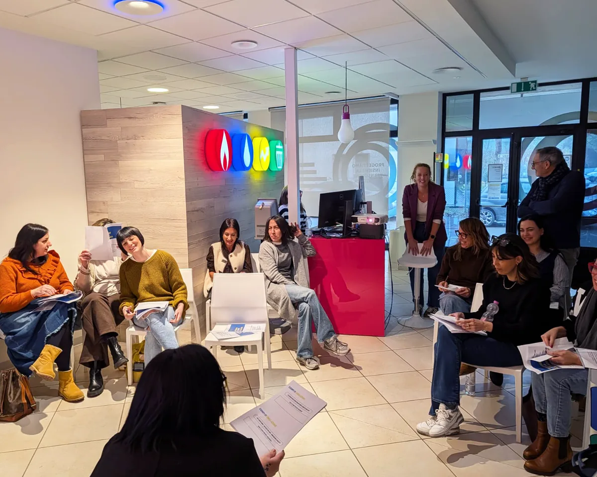 Gruppo in aula durante un percorso di formazione